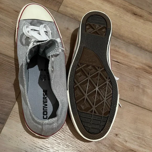 NWOT Converse All Star Chuck Taylor 10 shoes in light gray - Picture 3 of 4